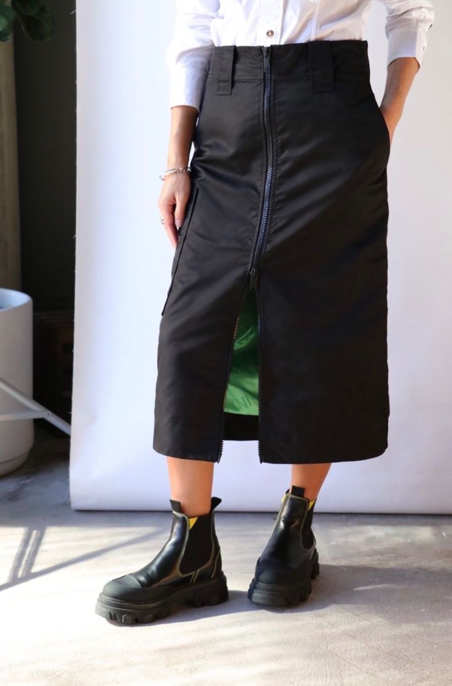 Ganni Röcke: GANNI Recycled Nylon Midi Rock 36 – Gebraucht aus Zürich von Sale_Zu
