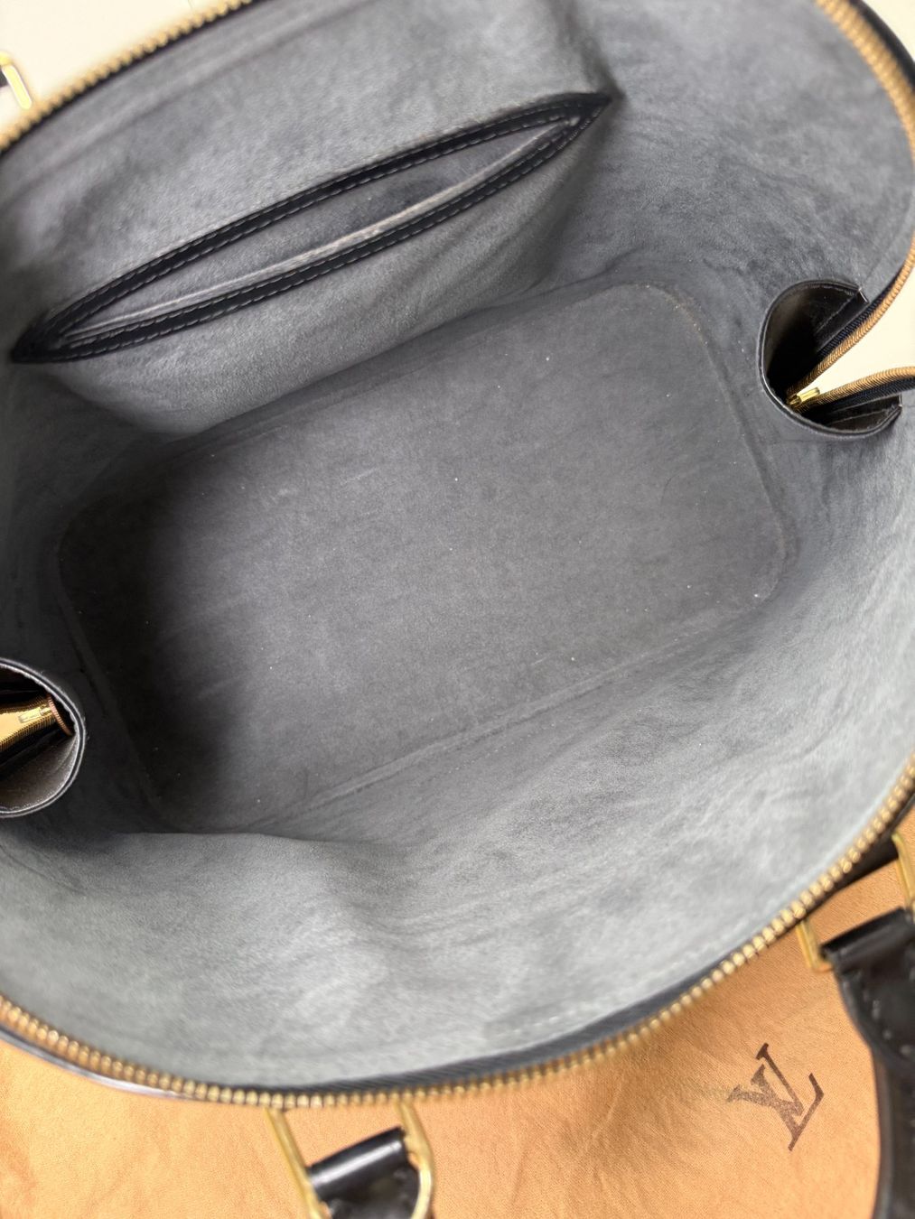 Louis Vuitton Borse da donna: Classique Louis Vuitton Alma Epi PM + cadena, clé, dust bag – Usato da Genève venduto da rosebud635 8