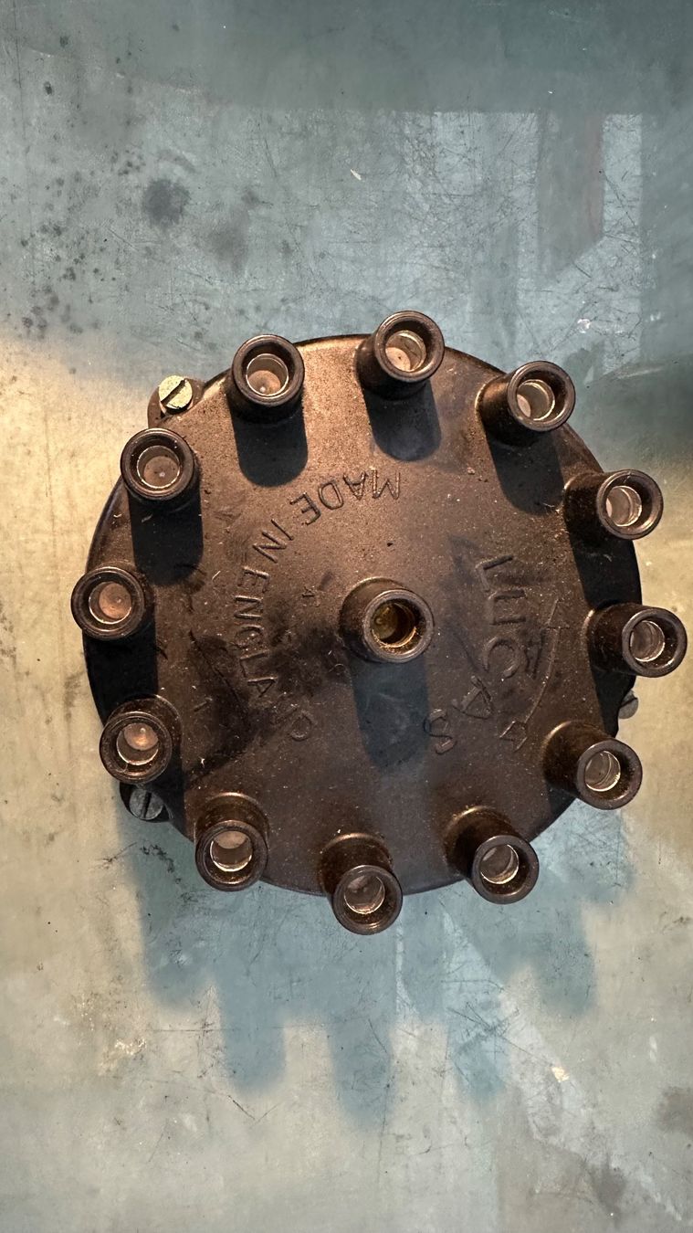 Tutti pezzi di ricambio auto: Lucas Verteilerkappe GDC135 Unipart - Oldtimer Teil! – Usato da Eschenbach LU venduto da Duc847