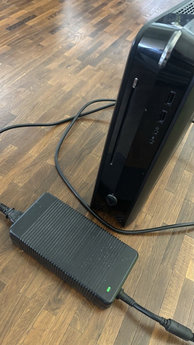 Alienware PC: Alienware X51 Desktop PC gebraucht – Usato da Binningen venduto da Blofelds_cat 4