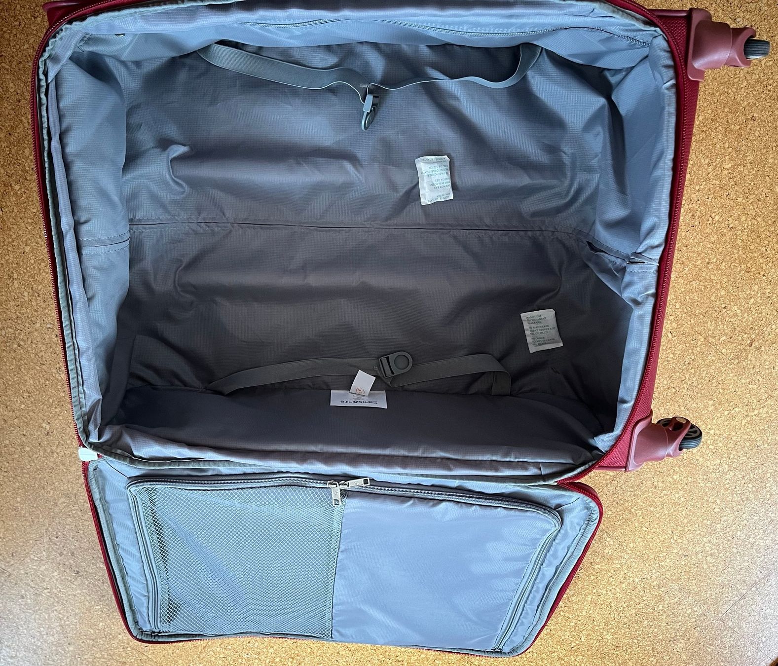 Samsonite Valigie: samsonite rollkoffer – Usato da Uttigen venduto da mas_6yq7 3