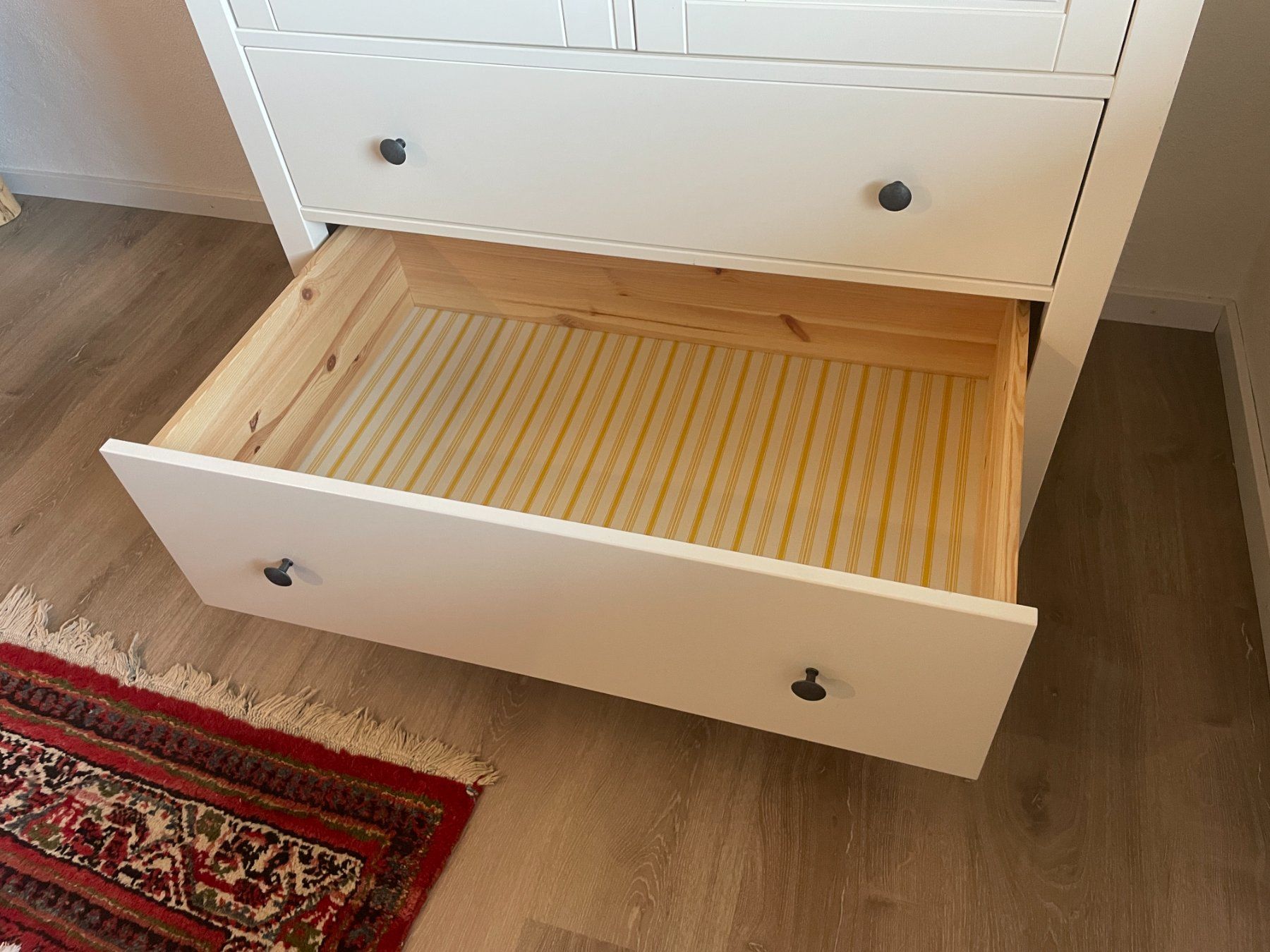 Ikea Armadi: Schrank weiss – Usato da Schmerikon venduto da die_8b8m 3