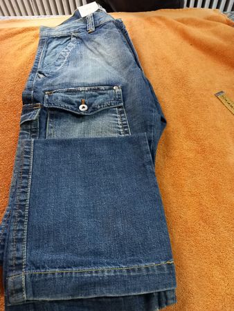 Coole Jeans mit Cargotaschen - Neu mit Etikett, Gr. 46!