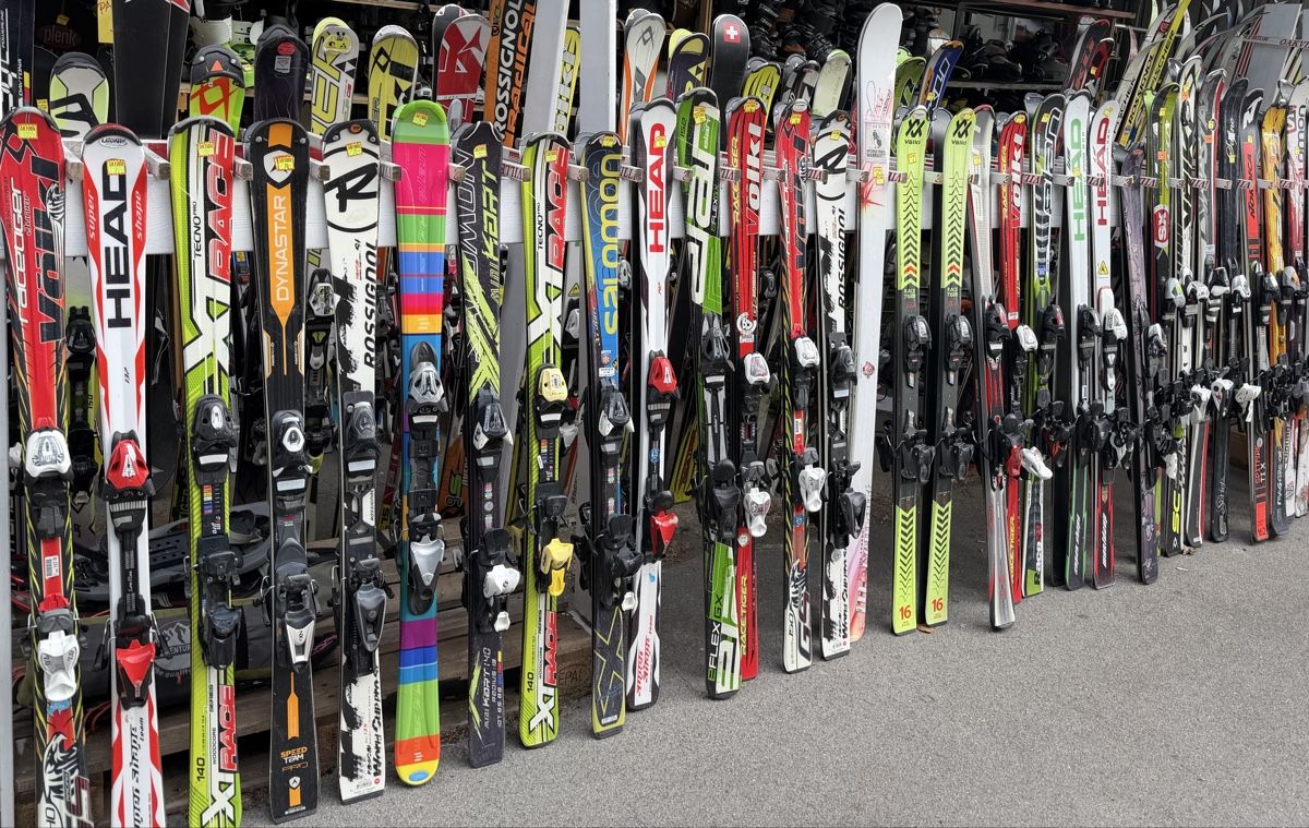 Sci: Ski-Set gut erhalten-50 Paar – Usato da Interlaken venduto da Skandalpreis 1
