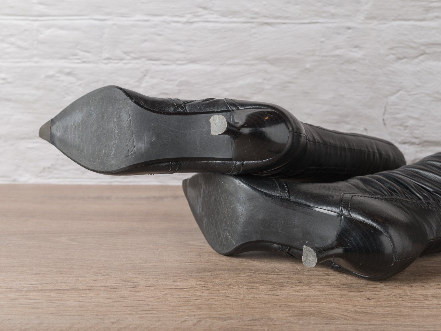 Dosenbach Damenschuhe: Schwarze Leder Stiefel, 5th Avenue, Grösse 39, mit Spanner – Gebraucht aus Ziefen von sin_2chk 8