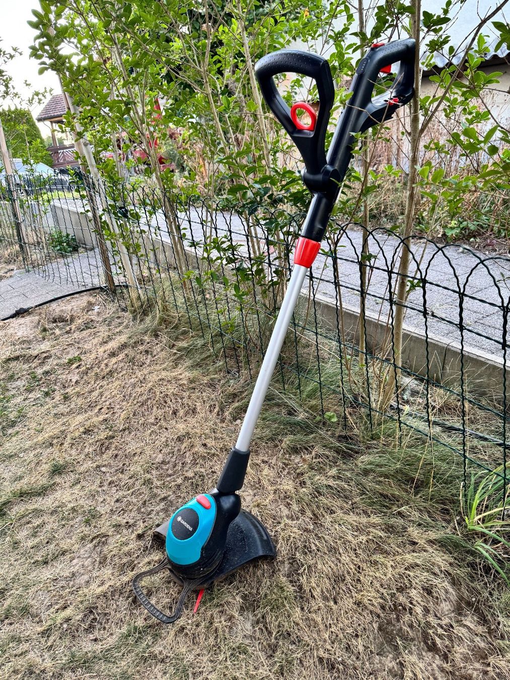 Gardena Alle Werkzeuge: GARDENA EasyCut 23/18V P4A – Gebraucht aus Buttwil von Polina_Belin