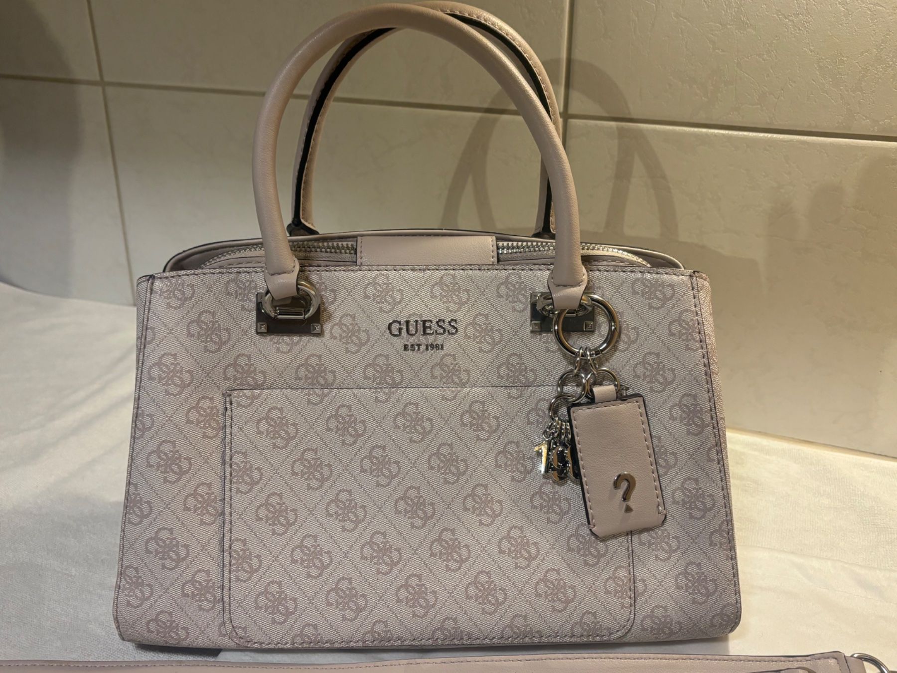 Guess Taschen für Damen: GUESS Tasche – Neu (gemäss Beschreibung) aus Steinen von FIN 1