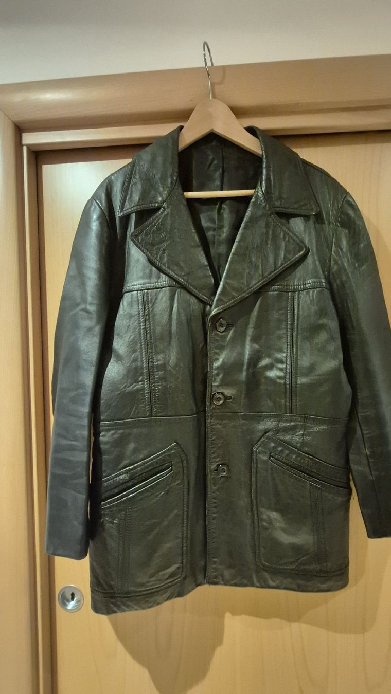 Cappotti: leather trench coat vintage size M – Usato da Genestrerio venduto da RUSTY_VIK 1