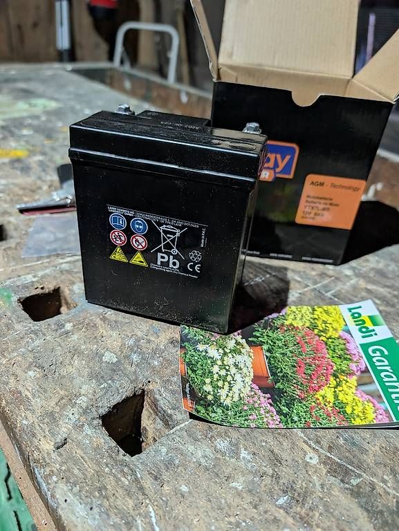 Batteries: Motorrad Batterie – D'occasion à Wuppenau par rli_7p9p