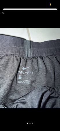 Nike Dri-Fit Laufhose Gr. L - Perfekt für den Sommer!
