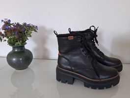 Bench. gefütterte Stiefel Schnürboots Gr. 41 wie neu