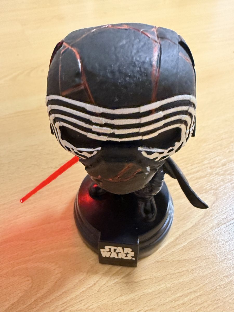 Funko Figuren: Funko Pop Kylo Ren  – Gebraucht aus Visp von amwegsvenja