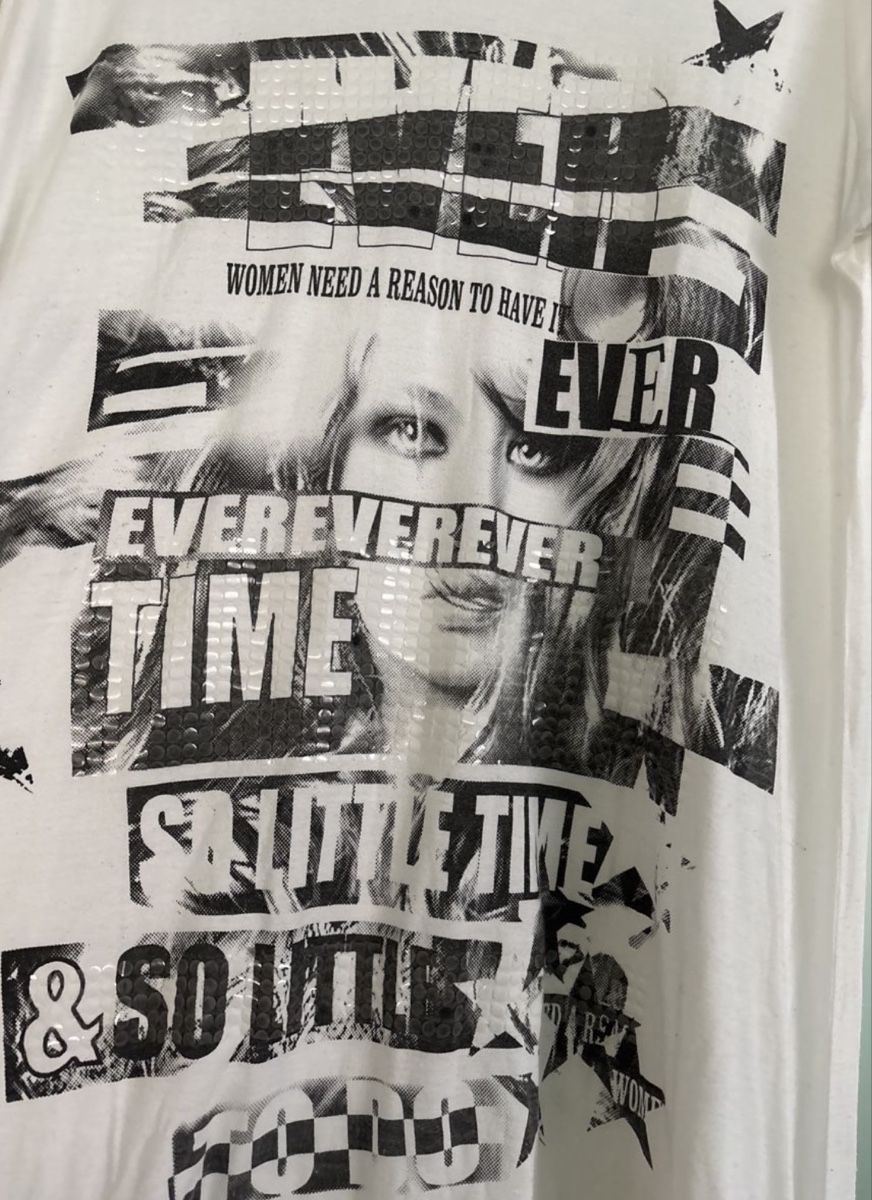 Top: White Summer Tunic Top with Graphic Print - Size L – Usato da Zürich venduto da Konsumware 2