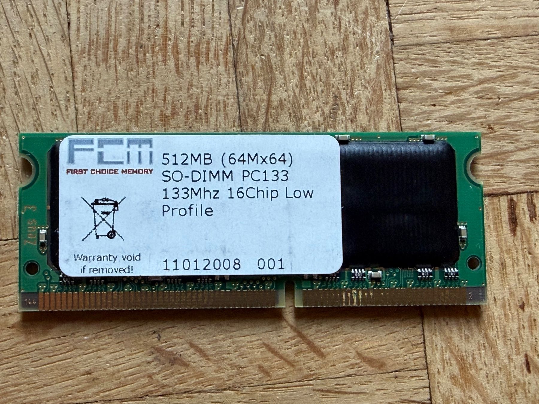 Memoria / RAM: Swissbit 512MB PC133 RAM Speicher – Usato da Adliswil venduto da synchrot 1
