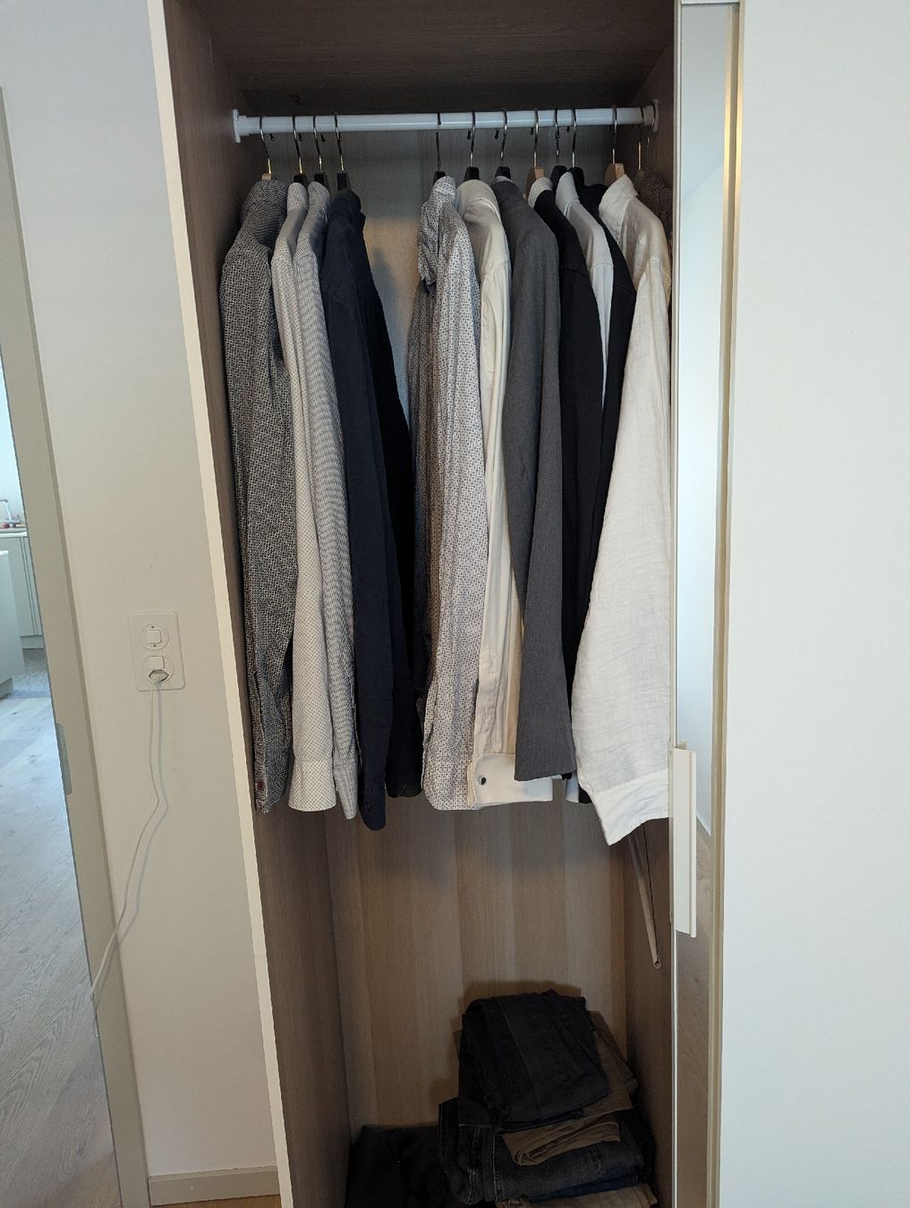 Armadi: Kleiderschrank  – Usato da Zürich venduto da baz_92yn 2
