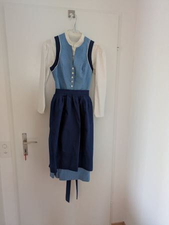 Dirndl mit Bluse, blau!