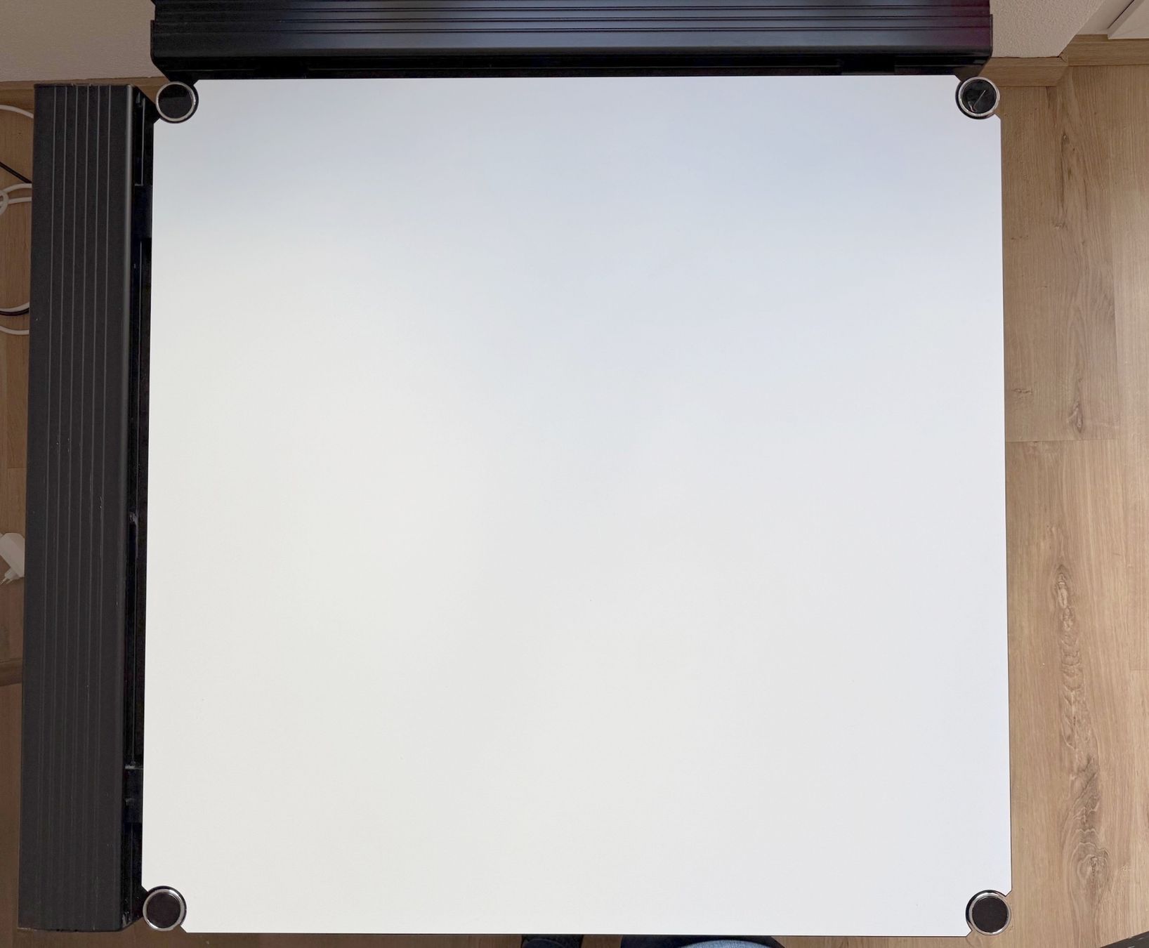 USM Scrivanie: Schreibtisch Haller USM - 75 x 75 cm – Usato da Samedan venduto da Gischpel25 4