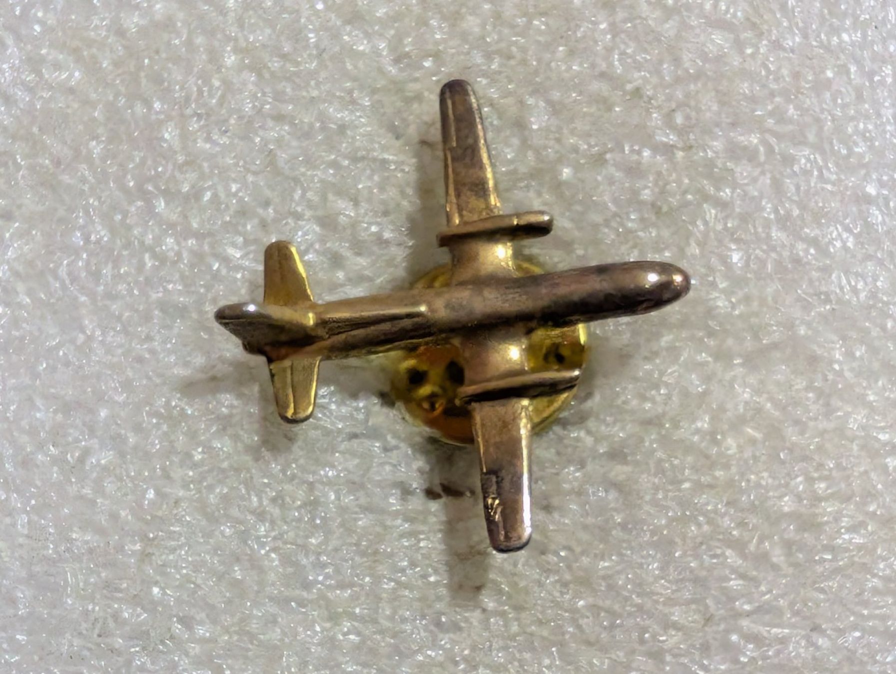 Placchette & Badge: Ansteckpin 207: Flugzeug – Usato da Oppligen venduto da Pin-Fall-Shop