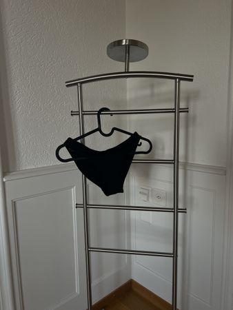Damen Bikini schwarz gerippt Struktur guter Zustand