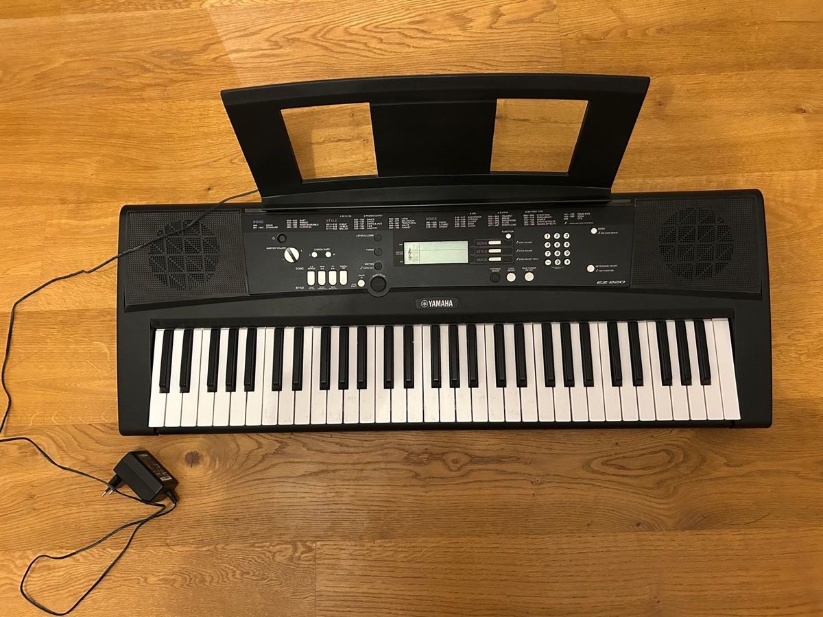 Yamaha Instruments de musique: Keyboard YAMAHA – D'occasion à Winterthur par goggeien 3