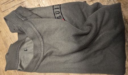Schweizer Armee T-Shirt Grösse L mit Schriftzug Suisse