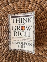 Buch Think and Grow Rich von Napoleon Hill englisch 