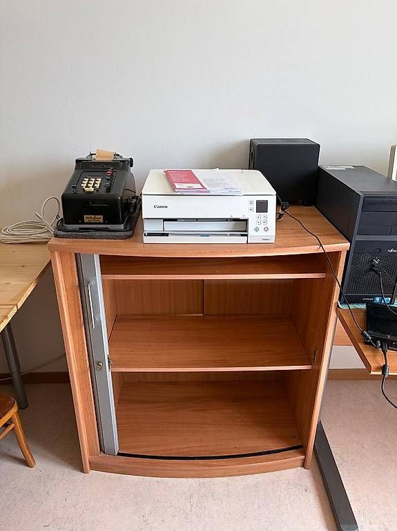 Armadi: Aktenschrank Eiche  gut erhalten – Usato da Rütihof venduto da ali_ng6t