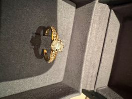 0.50 ct Naturdiamant Zertifikat 18K Goldring 750  ca.2,5g