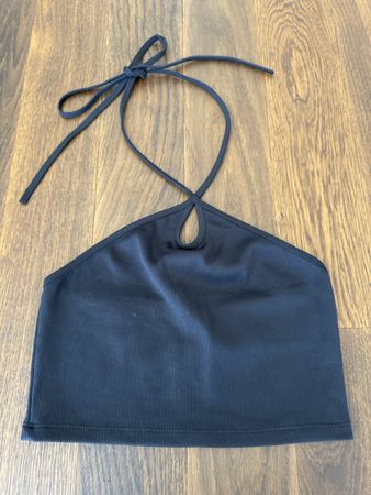 ZARA schwarzes Neckholder Crop Top, Gr. M, Sommer 