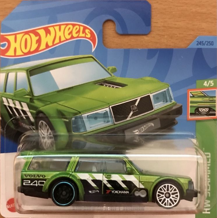 Hot Wheels Volvo 580 Station Wagon – Auto Pressofusa Scala 1:64, Colore Giallo – Giocattolo Per Bambini (Unisex, 3+ Anni) - 3
