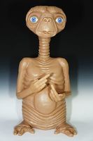 E.T. the textra-terrestrial life size (Hasbro vintage)
