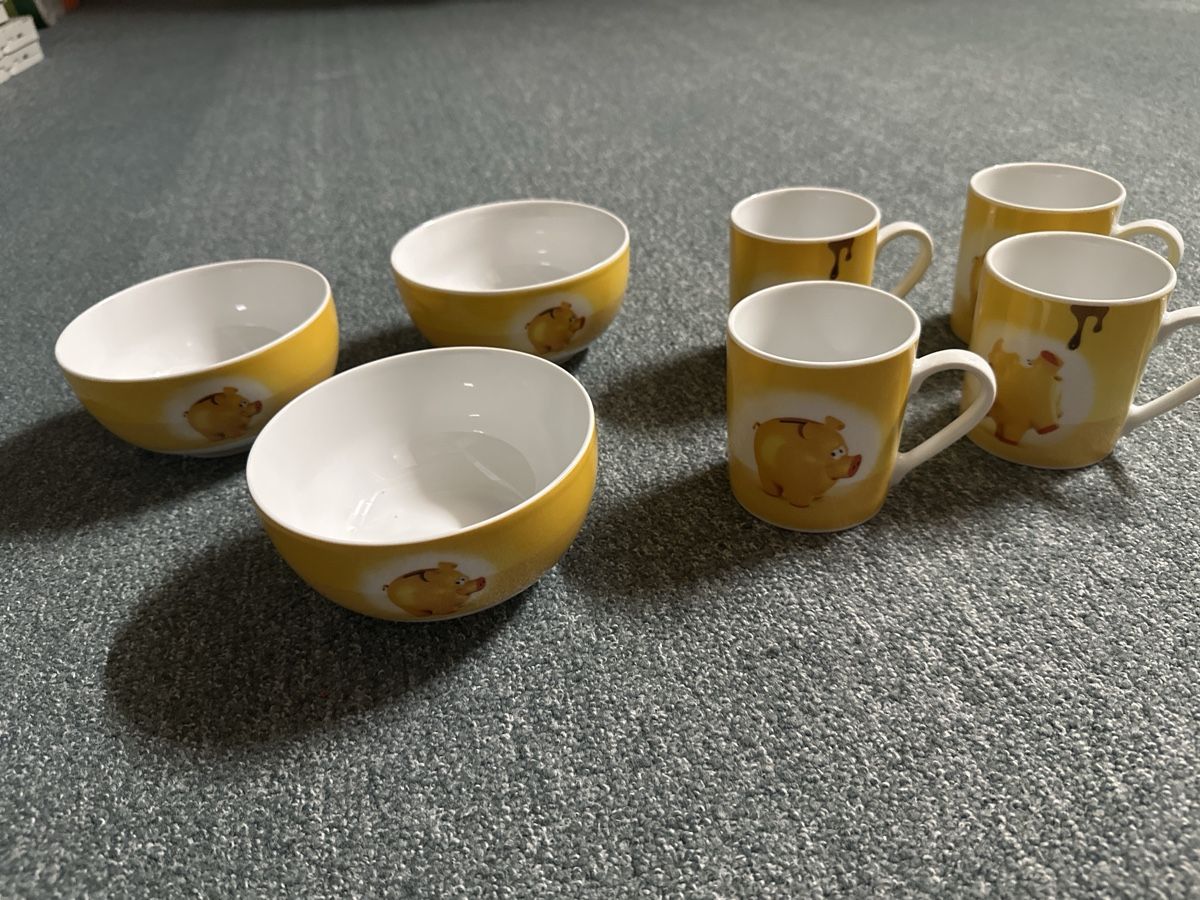 Migros Set di piatti: 4 Tassen/ 3 Schalen Migros – Usato da Baltschieder venduto da YmroBe
