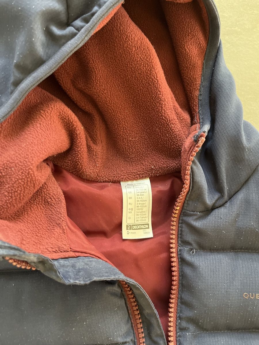 Decathlon Giacche & Cappotti: Winterjacke Kinder Quechua Grösse 96-102 – Usato da Erlen venduto da SaFehr 1