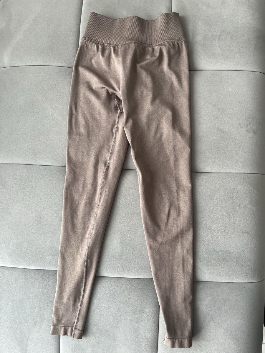 Teveo Leggings: Teveo Statement Leggins – D'occasion à Grenchen par rahel_98 1