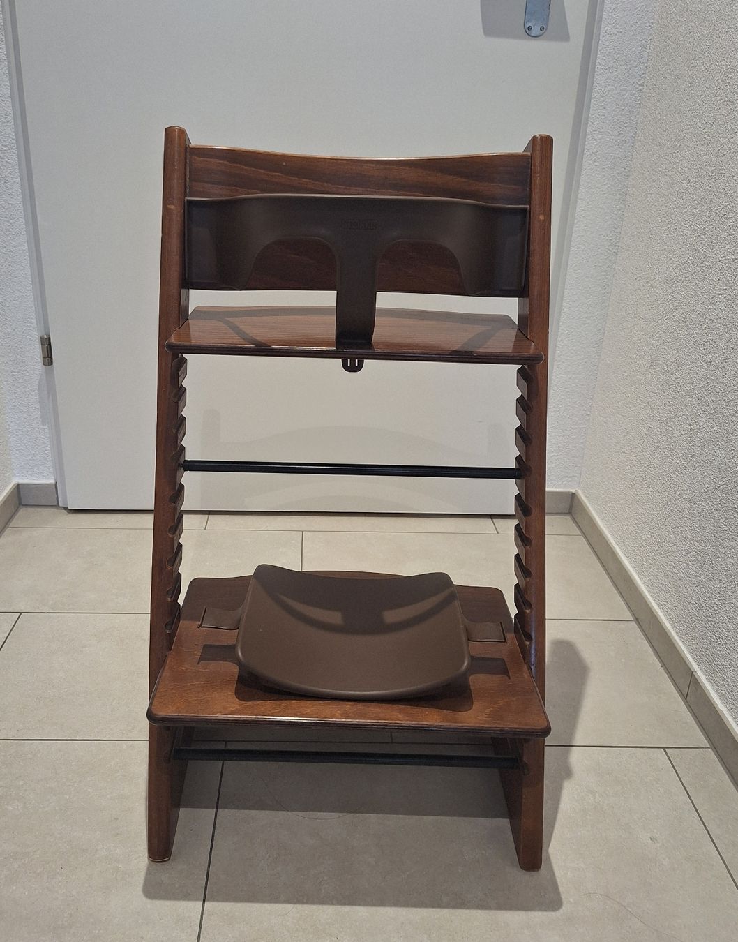 Stokke Chaises hautes: Triptrap Stokke mit Baby Set /  Braun  – D'occasion à Döttingen par DuHaiduc 2