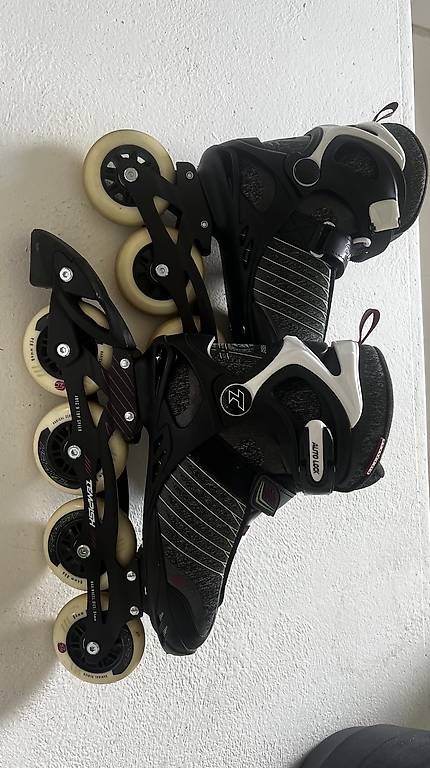 Patins à roul. & inline: Rollerblades Damen von Atomic – D'occasion à Brütten par ann_m5d2