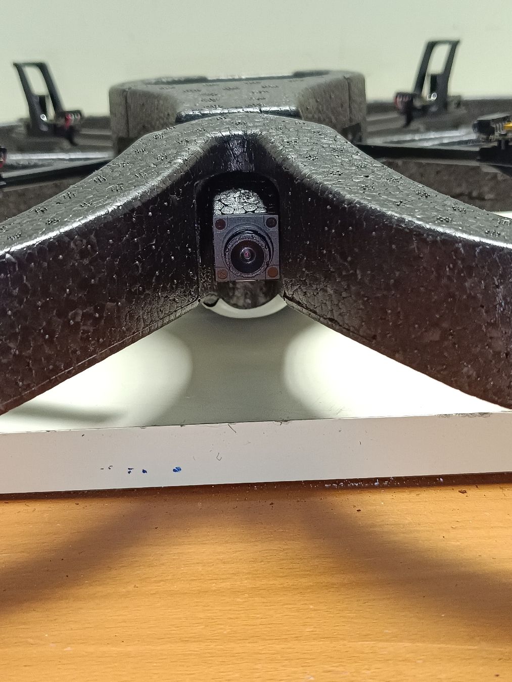 Parrot Modellismo RC: Parrot AR.Drone 1.0 - (em133) – Usato da Künten venduto da Schnaepplihuus 5