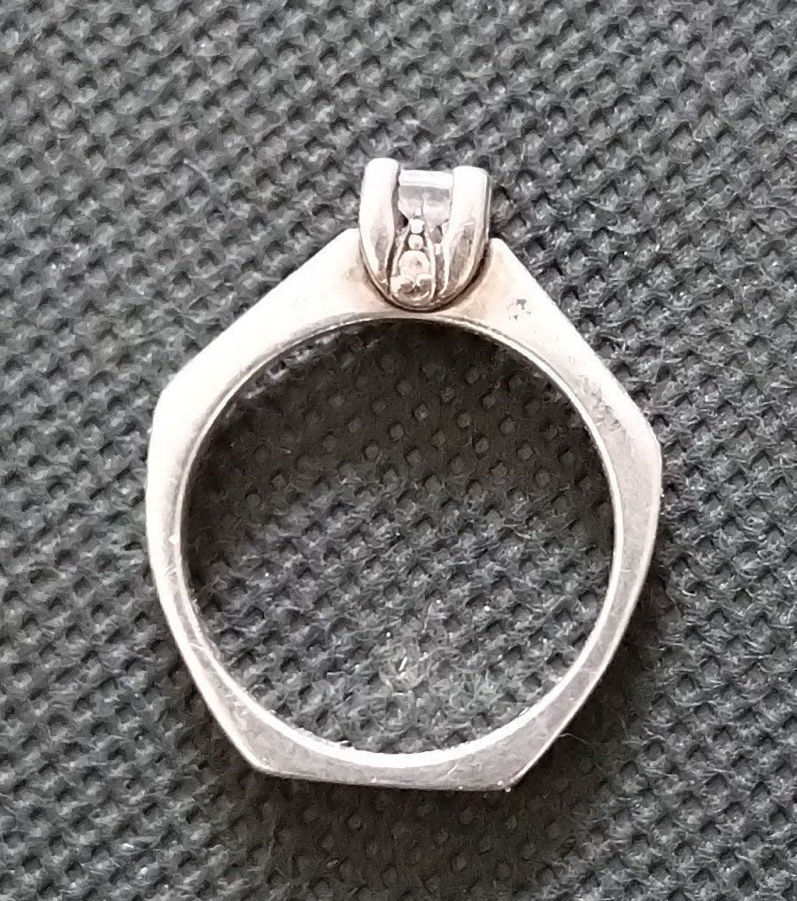 Anelli: SOLITÄR RING IN 925 SILBER – Usato da Romanshorn venduto da BoutiqueA 4