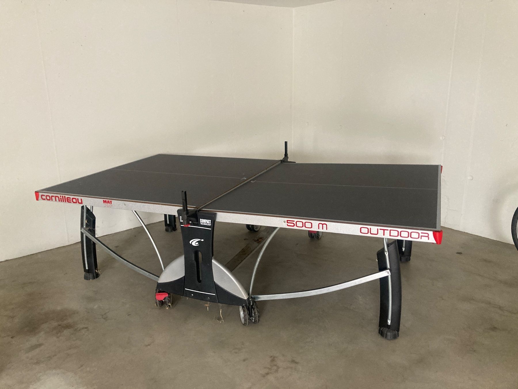 Cornilleau Tennis da tavolo: Table de ping-pong / Tischtennisplatte – Usato da Binningen venduto da kfn_2yyt