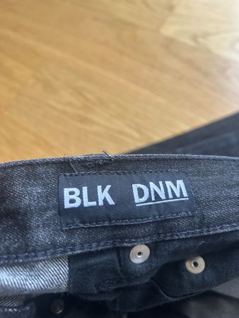 Jeans von BLK DNM