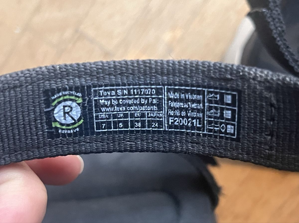 Teva Damenschuhe: Sandales noires et blanches Teva – Gebraucht aus Bernex von claraaaa4 2