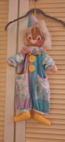 Niedlicher Vintage Stoff-Clown fürs Pyjama für Kinder