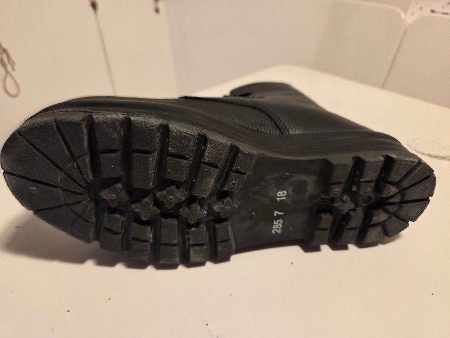 Minerva Scarpe da uomo: Kampfstiefel / Schweizer Armee K 90 – Usato da Lausen venduto da 04362 4