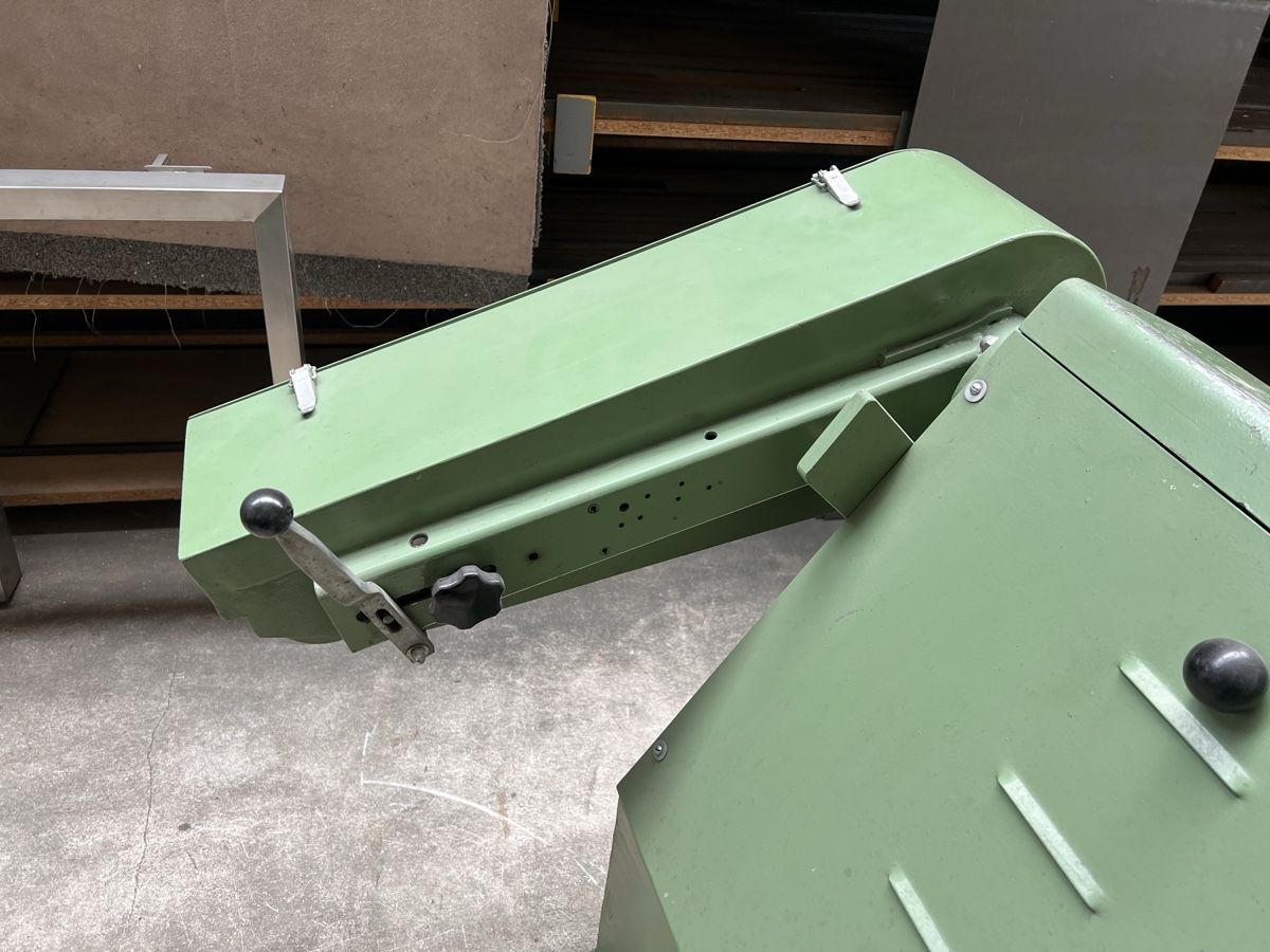 Smerigliatrici & Lucidatrici: Doppel-Bandschleifmaschine – Usato da Oberentfelden venduto da Gdsign 2