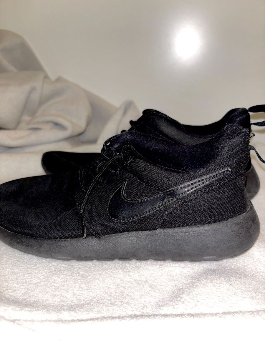 Nike Scarpe da donna: Nike Roshe One black – Usato da Luzern venduto da fer_5lyj 2