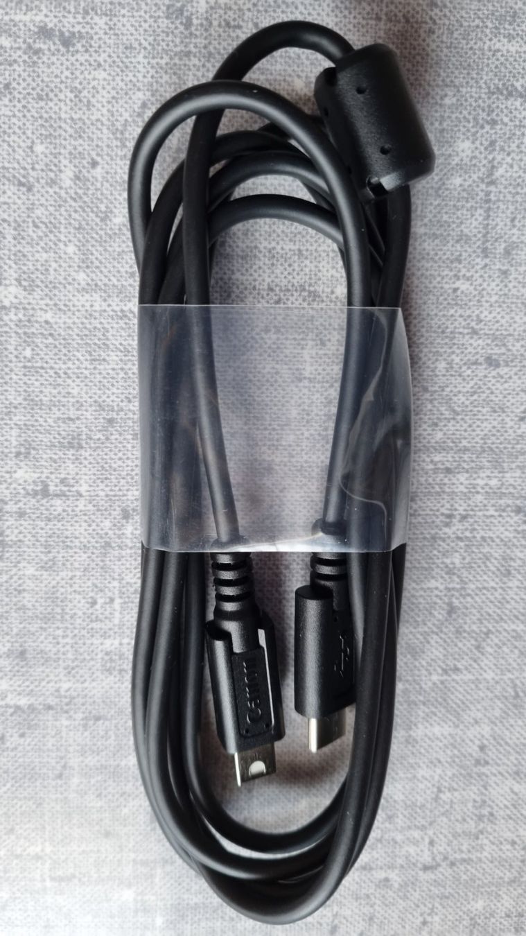 Canon Kabel: Câble USB Canon neuf et emballé – Neu und originalverpackt aus Fontenais von Aube-sauvage.2