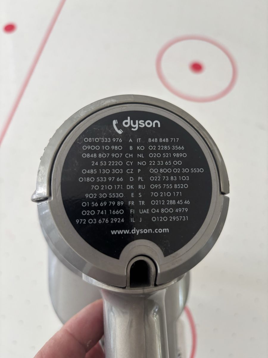 Dyson Staubsauger & Zubehör: Dyson DC16 pour pièces  – Defekt aus nods von Tozzifan 3