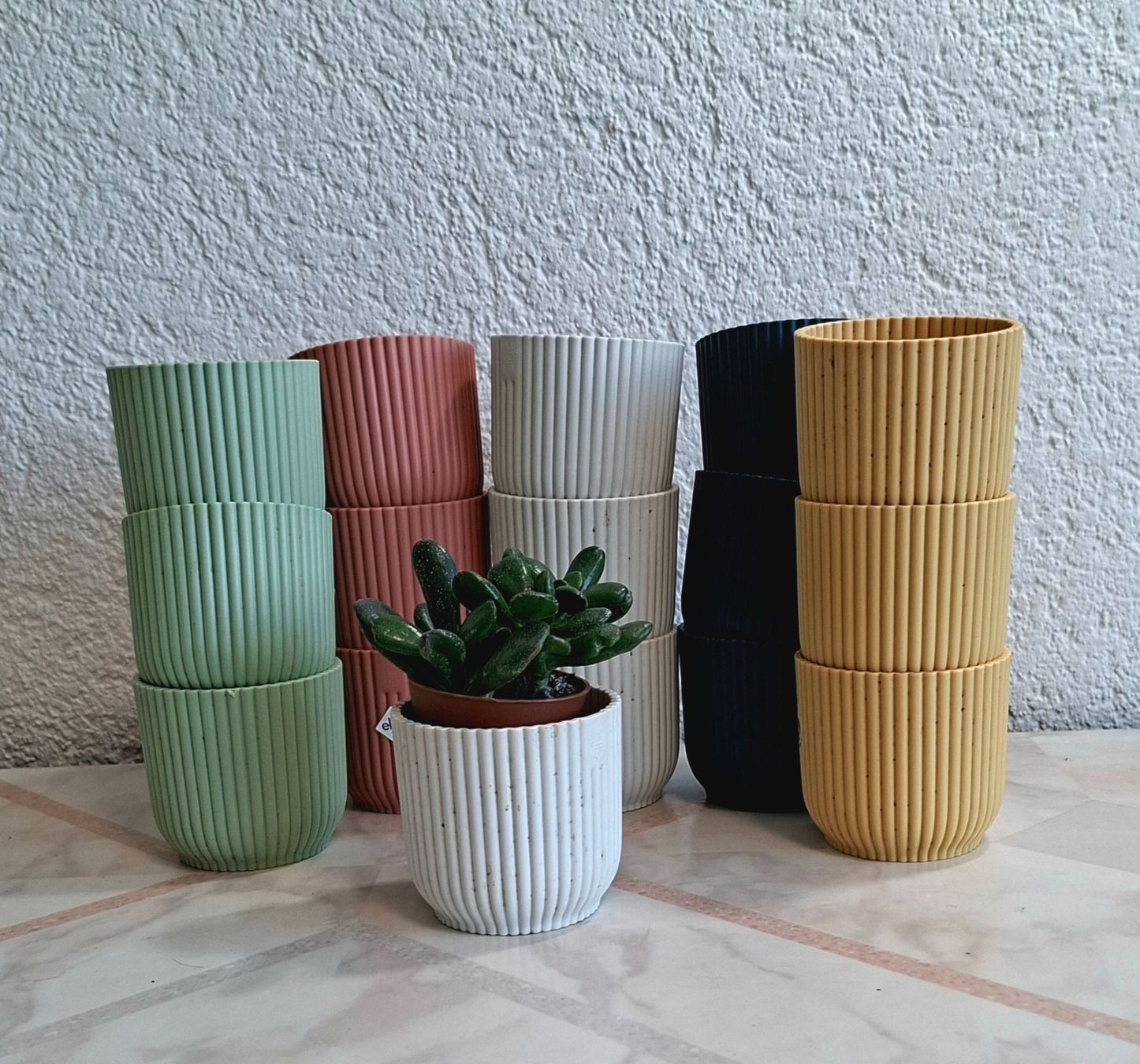 Vasi per fiori: Blumentöpfli, "vibes fold"  elho rund mini 7 cm, div. Farben – Nuovo (secondo la descrizione) da Fislisbach venduto da Amazoenchen 1