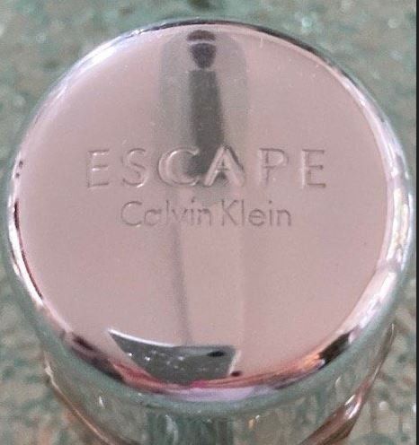 Calvin Klein Profumi & Eau de Toilette: Escape Eau de Parfum 30 ml – Usato da Muttenz venduto da 4uLadies 2