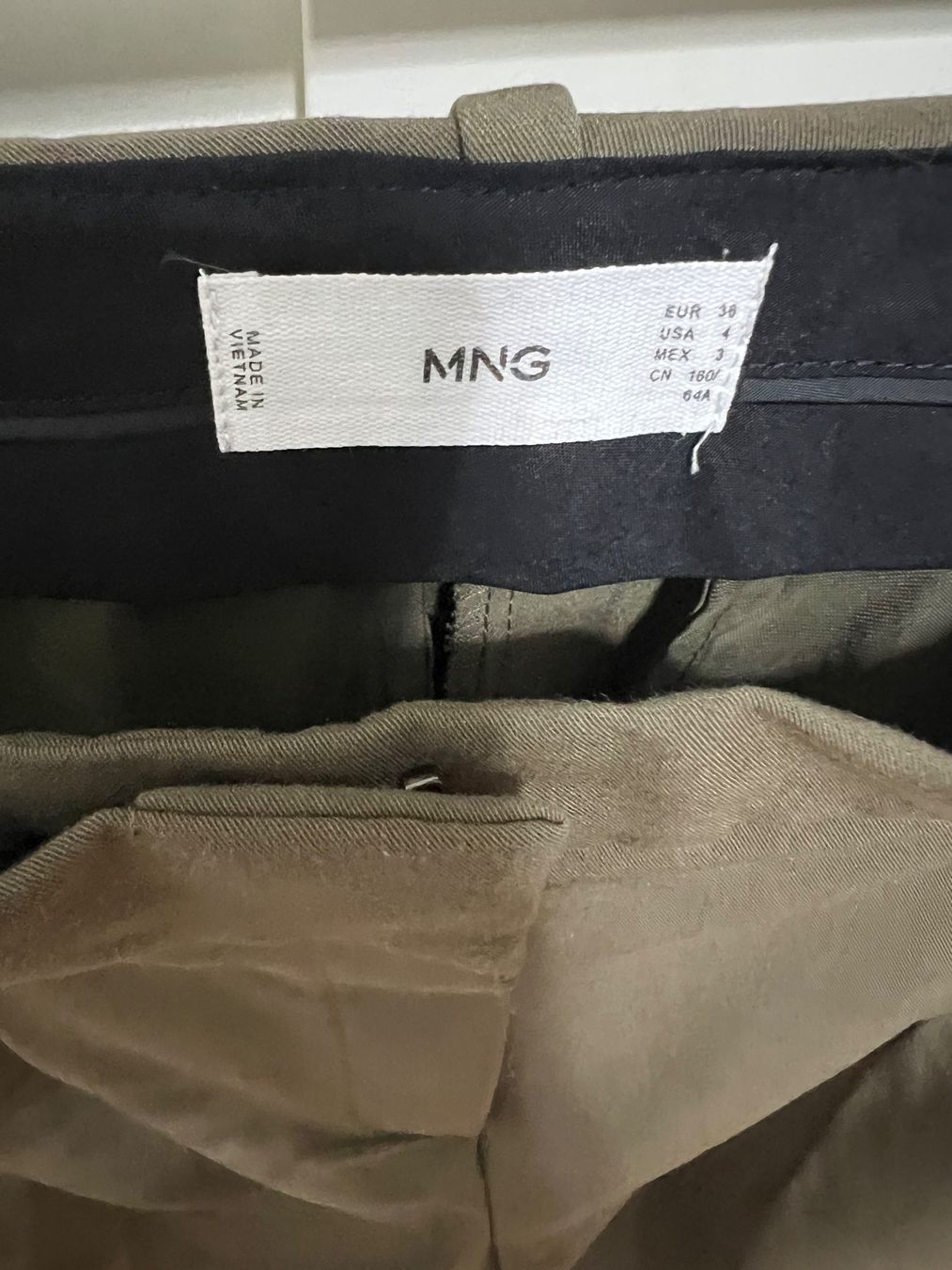 Mango Pantalons: Hose Mango Gr. 36 – D'occasion à Ebikon par Venus025 2